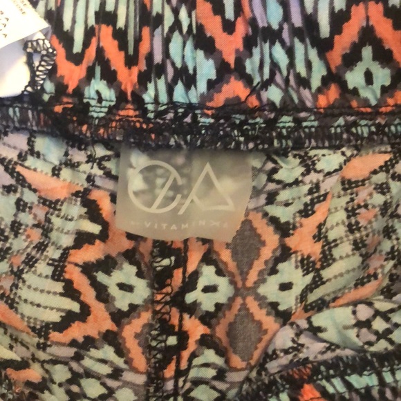 Vitamin A Boho Pants - Picture 4 of 4